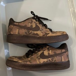 Camo Nike
